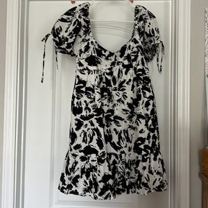 Mini black and white dress